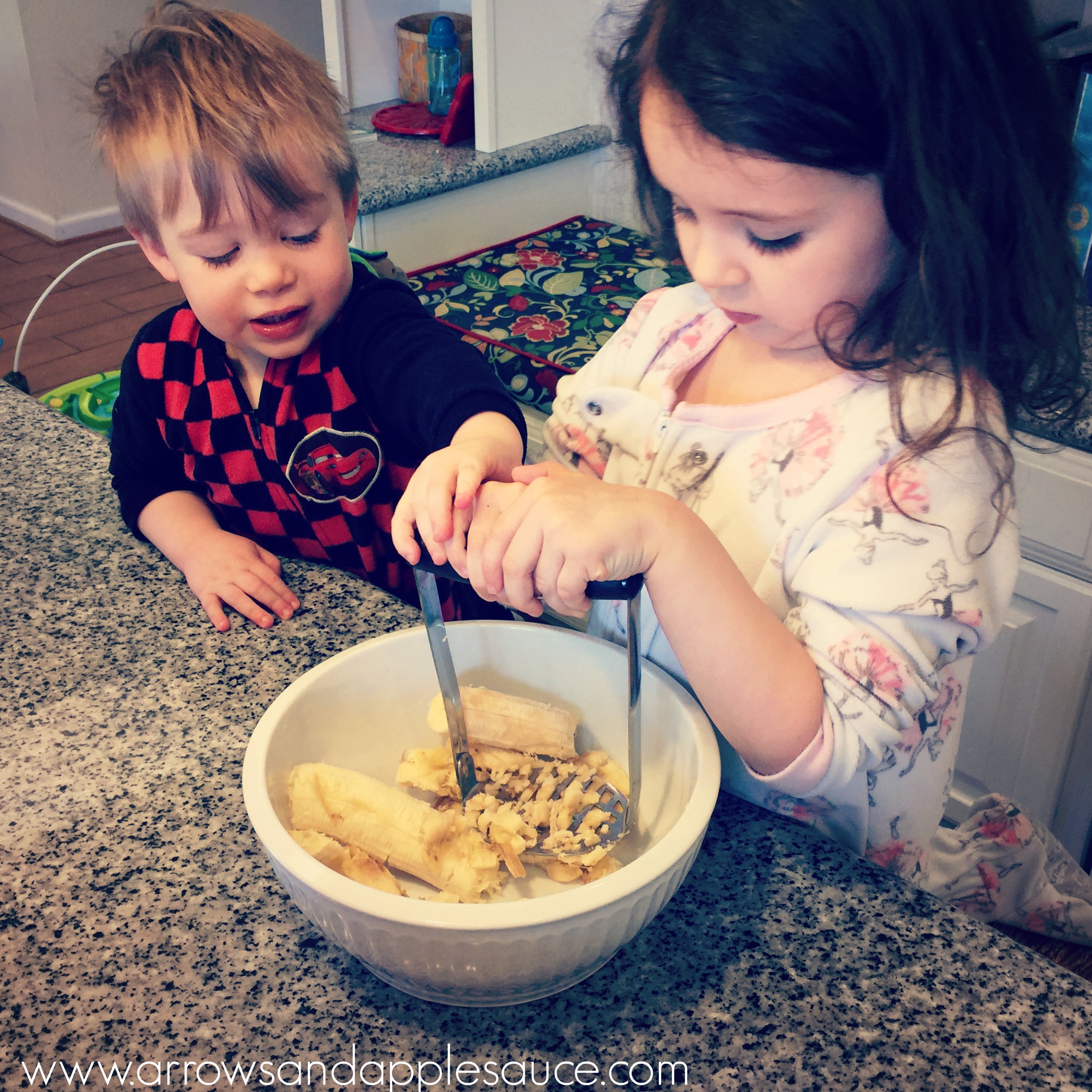 Five benefits of having kids help it the kitchen. From building vocabulary to enjoying fun new sensory experiences, cooking with little ones in the kitchen is so much fun!