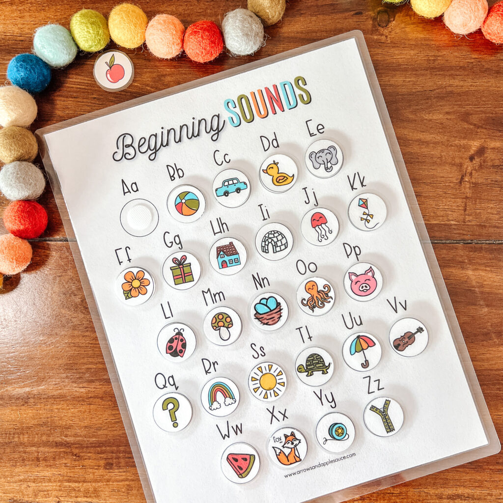Learning beginning sounds, vowel sounds, and the alphabet is fun with this printable early reader bundle! We're well on our way to reading! #learningtoread #beginningsounds #classroomcharts #printableposters #homeschoolprintables #preschoolprintables #alphabetactivities #vowelsounds