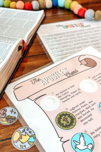 Check out our newest tool for memorizing the Apostles' Creed and helping children develop a deeper understanding of the Christian faith. #Apostlescreed #theologyforkids #kidsbiblestudy #sundayschoollesson #reformation #Bibleversetracing #homeschoolprintables
